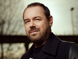 Saya seorang laki-laki, dan inilah yang tidak diceritakan dalam How to Be a Man karya Danny Dyer tentang ‘perang manusia’.